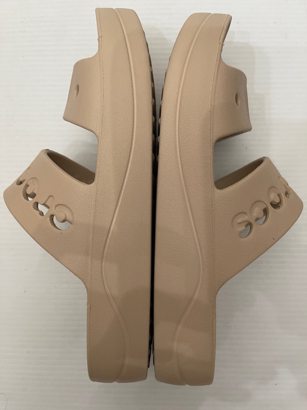 CROCS BAYA PLATFORM SANDAL WOMENS SIZE 9 - Picture 11 of 12